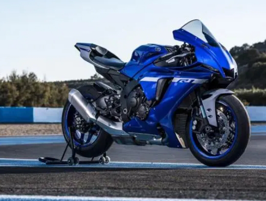 Yamaha libère 2025 R1 et R1m, avec des spoilers en fibre de carbone, des amortisseurs et des freins améliorés